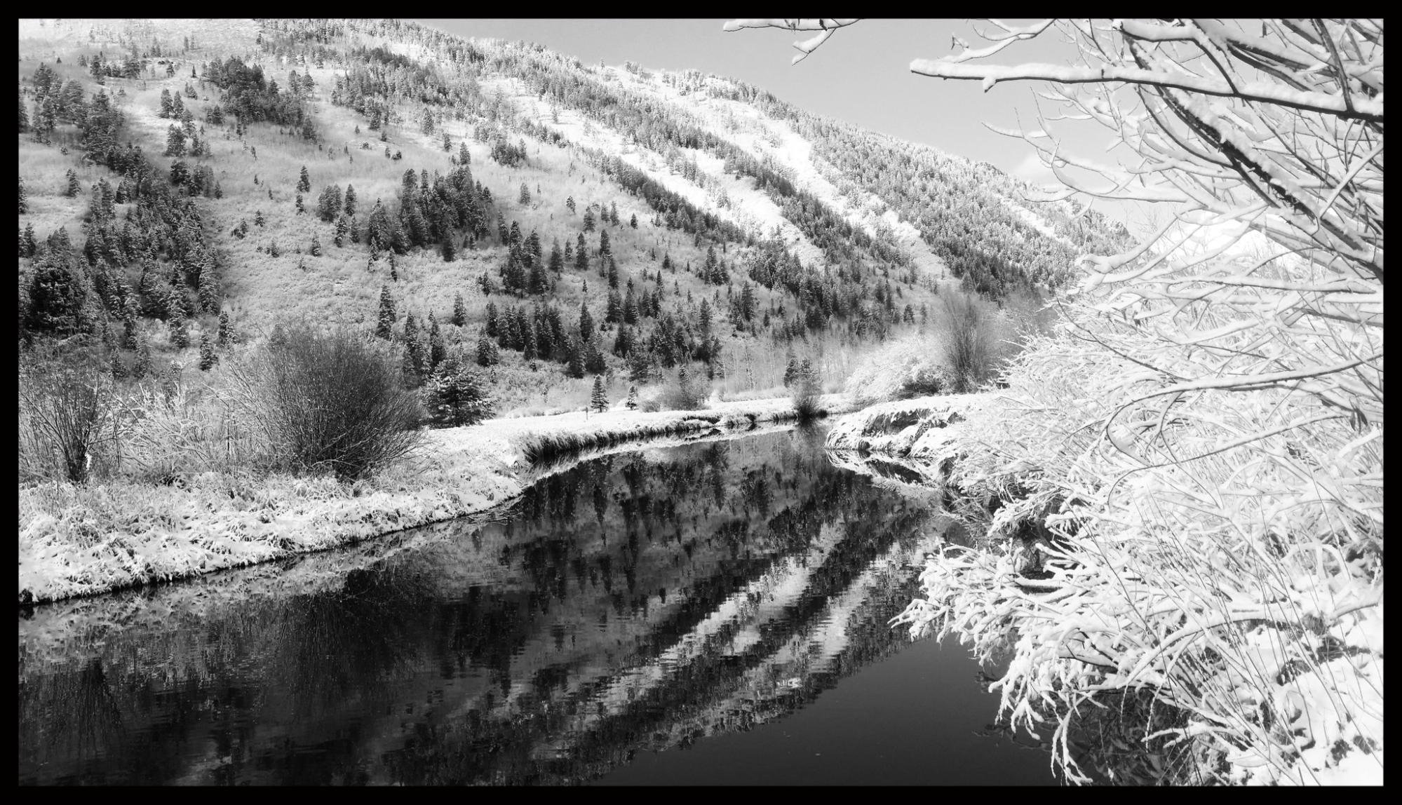 glenwood springs colorado black and white photo
